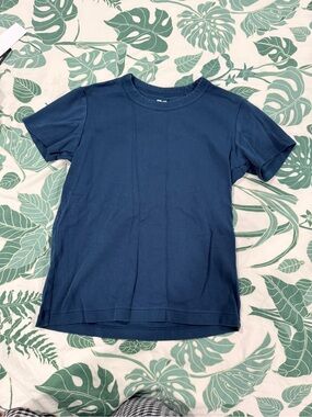 Uniqlo Deep Blue Short Sleeve Crew Tee